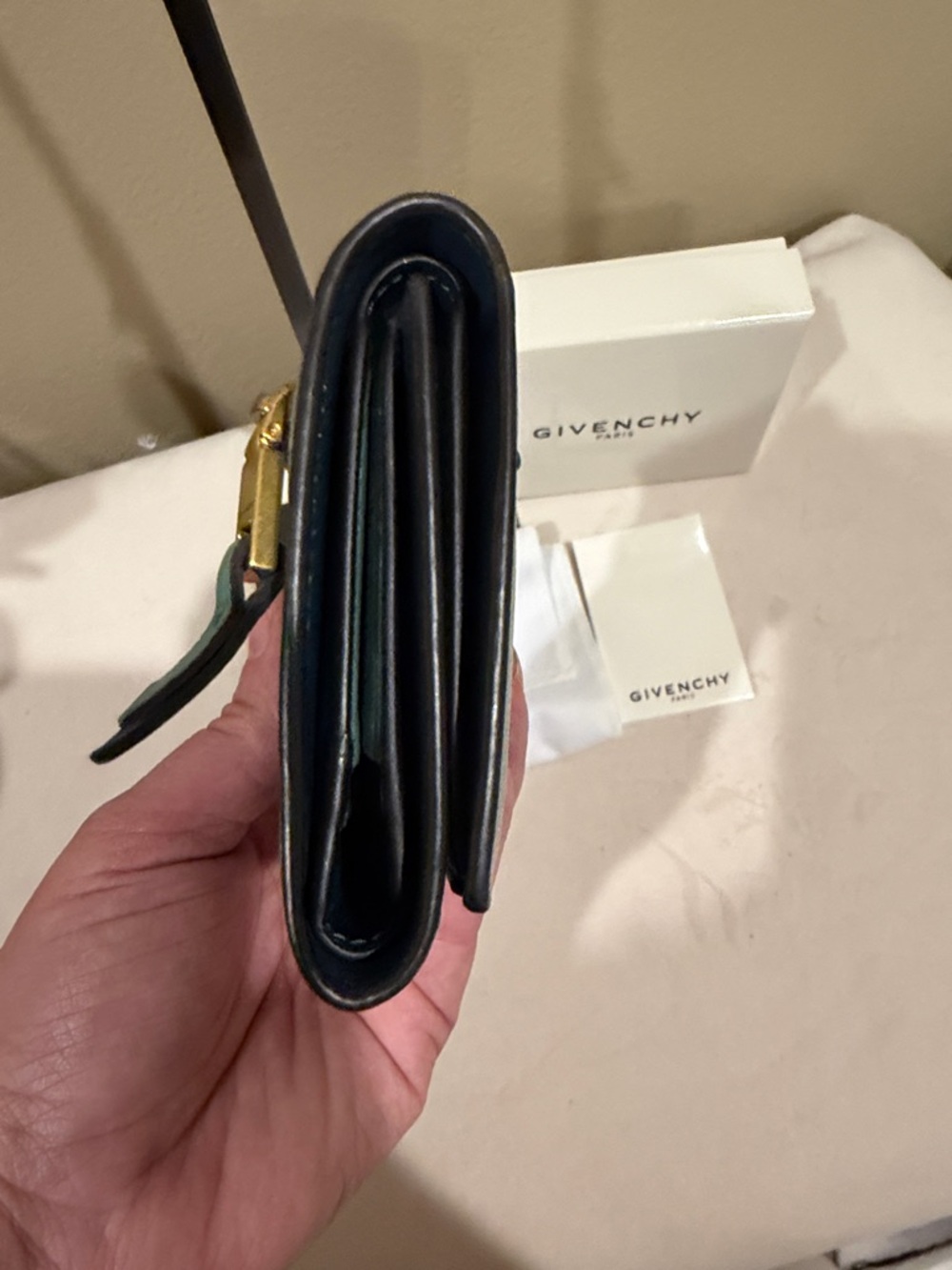 Givenchy Antigona leather bifold wallet-mint - Picture 5 of 9